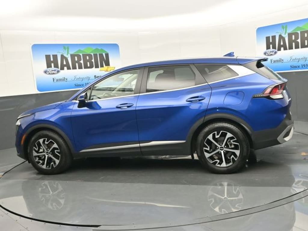 Used 2023 Kia Sportage EX SUV