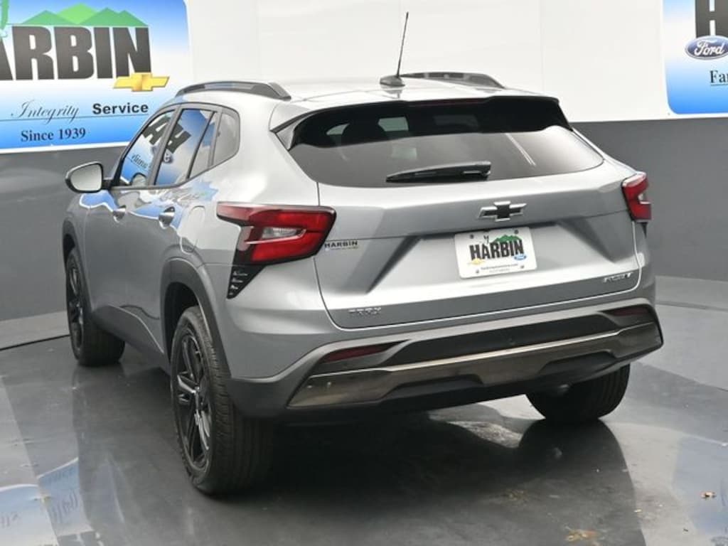 Used 2025 Chevrolet Trax Activ SUV