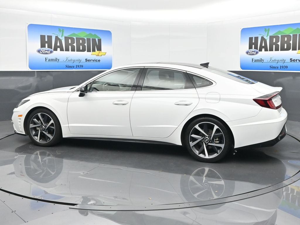 2021 Hyundai Sonata SEL Plus photo 2