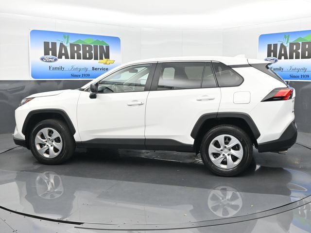 2024 Toyota RAV4 LE photo 3