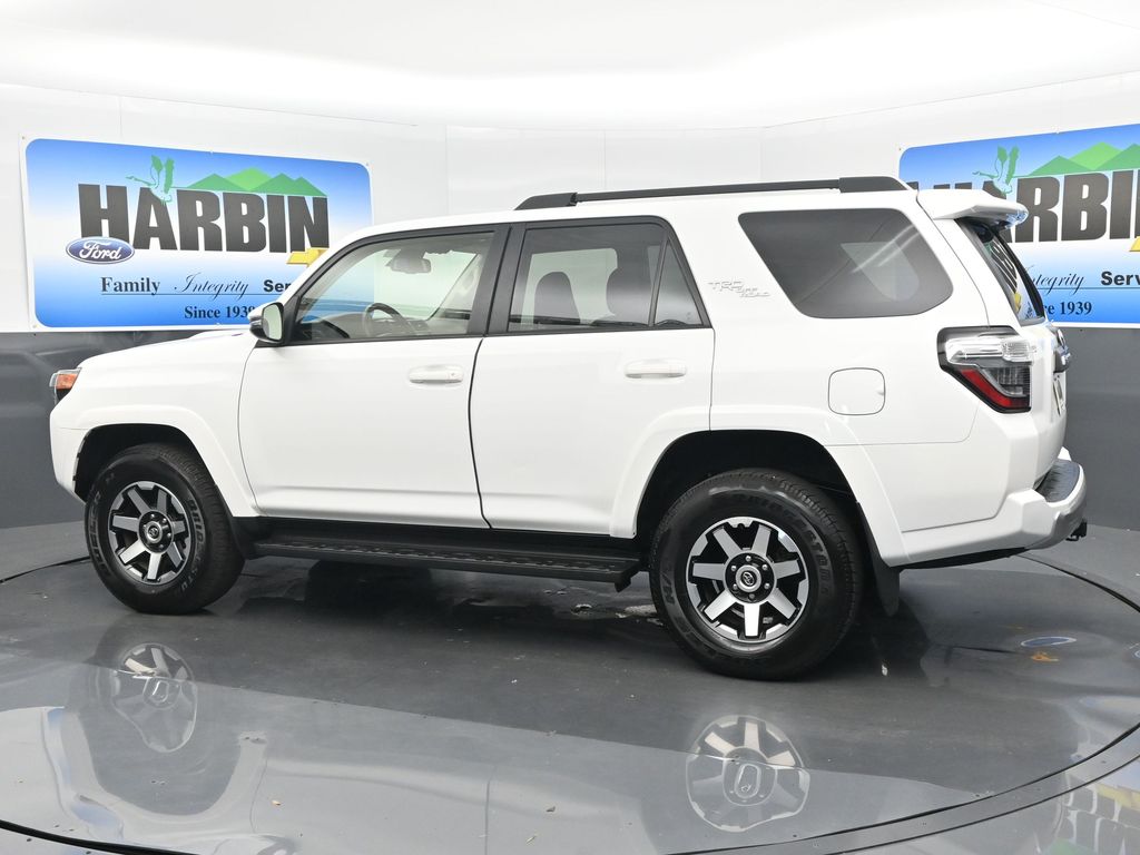 2024 Toyota 4Runner TRD Off-Road Premium photo 3
