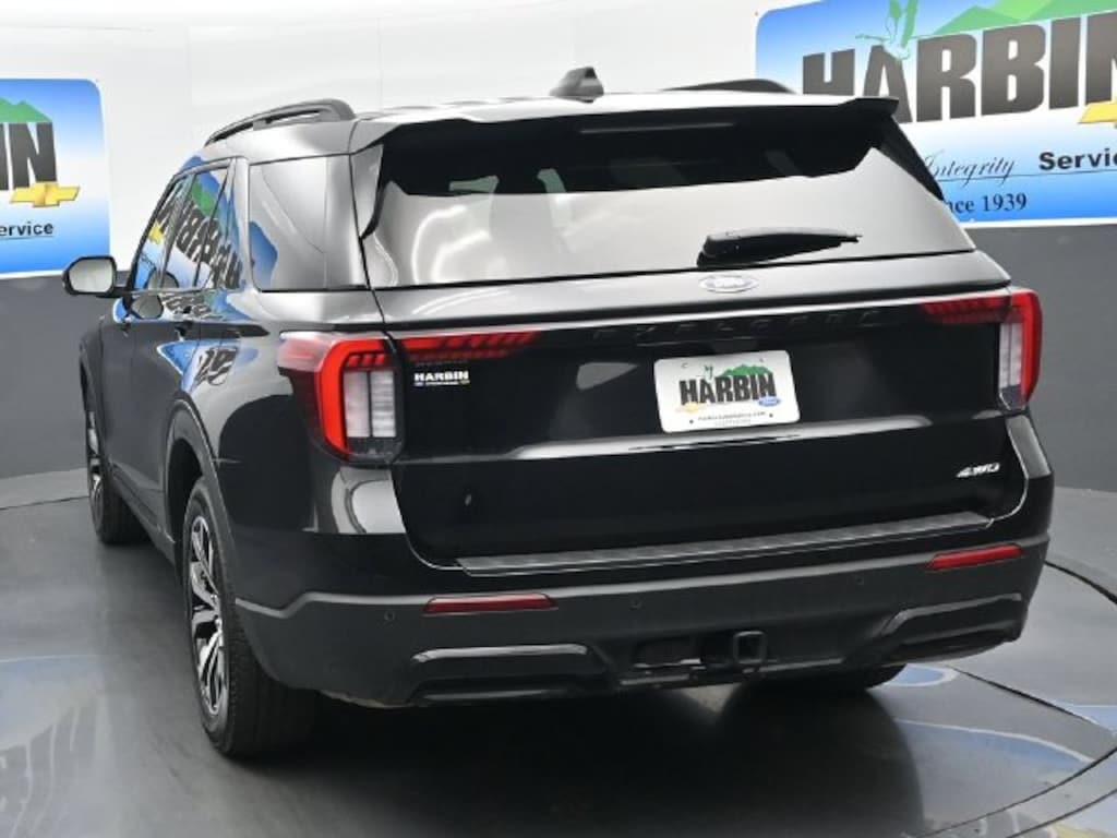 Used 2025 Ford Explorer ST-Line SUV