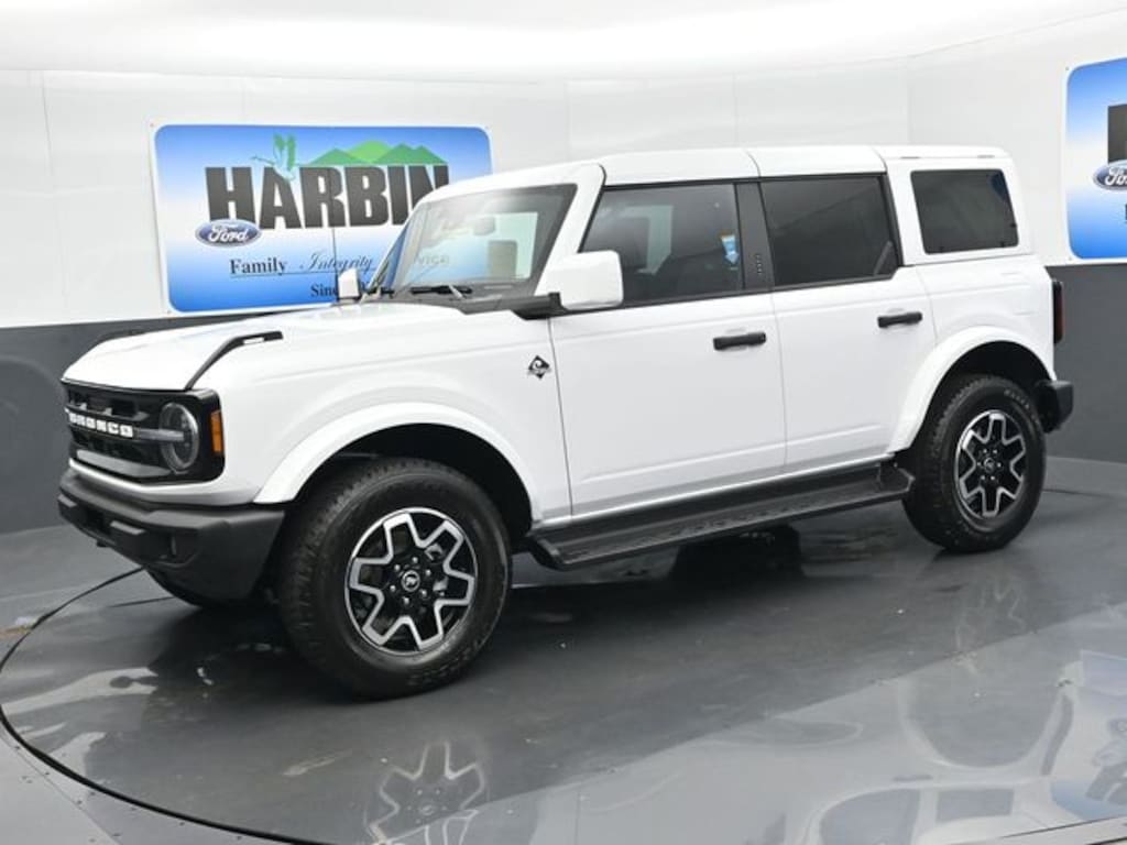 New 2026 Ford Bronco Outer Banks SUV