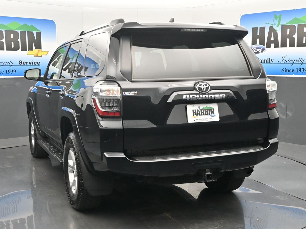 2024 Toyota 4Runner SR5 photo 4