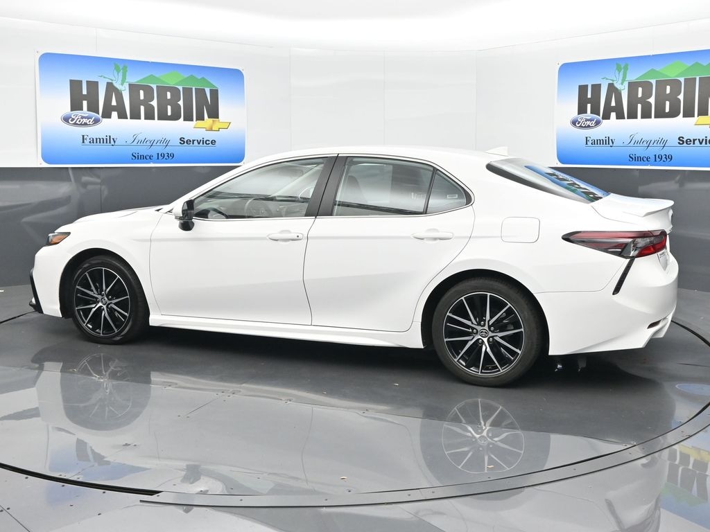 Used 2024 Toyota Camry SE Sedan