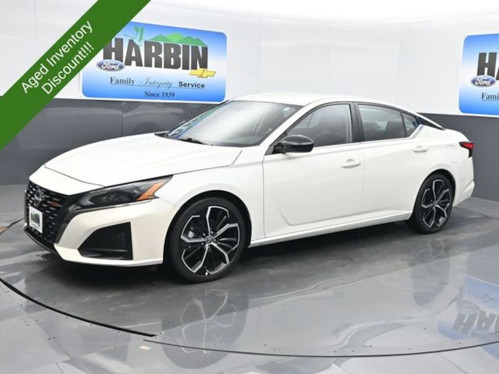 Used 2024 Nissan Altima 2.5 SR Sedan