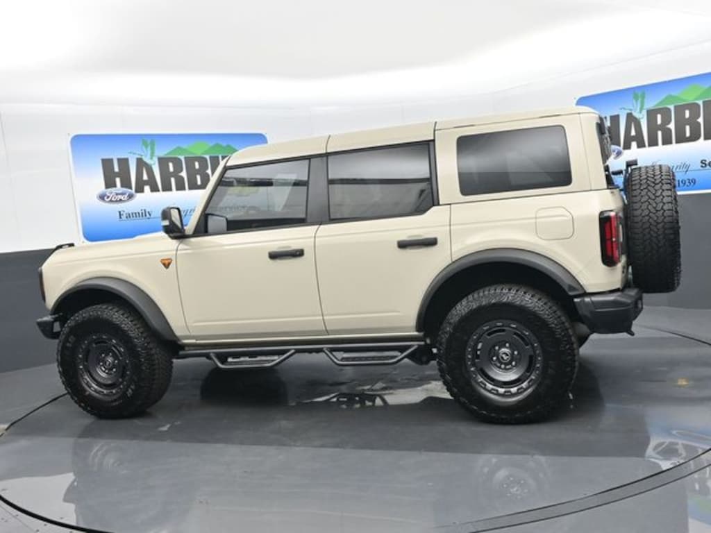 Used 2025 Ford Bronco Badlands SUV