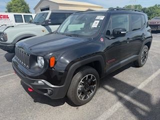 2023 Jeep Renegade Trailhawk 4x4's photo