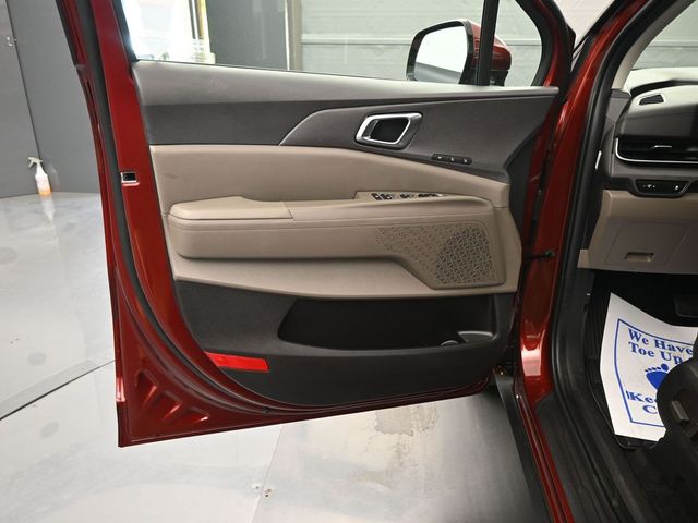 2025 Kia Carnival EX - Photo 12