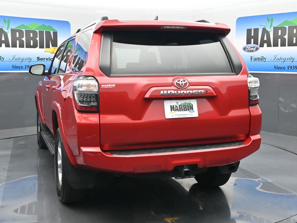 2024 Toyota 4Runner SR5 Premium photo 4