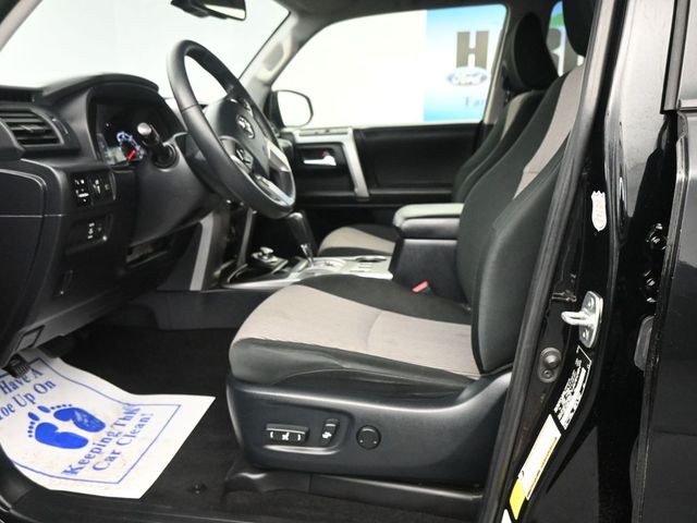 2024 Toyota 4Runner SR5 - Photo 12