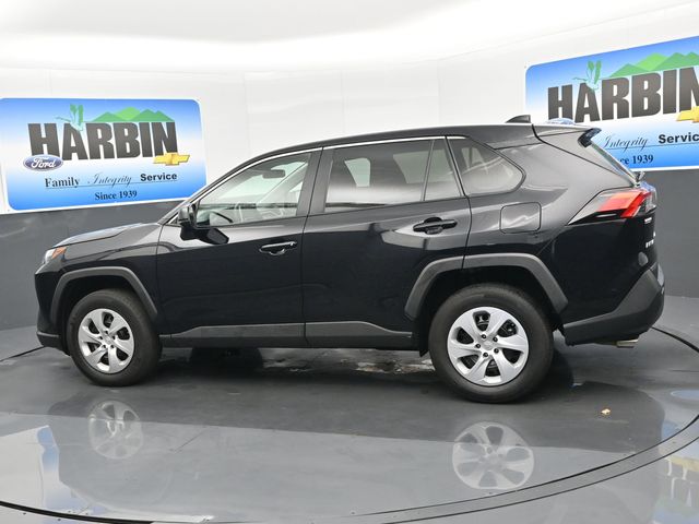 2024 Toyota RAV4 LE photo 3