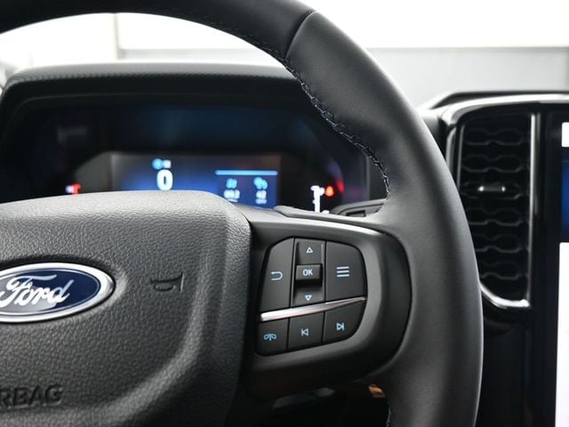 2025 Ford Ranger XLT - Photo 14