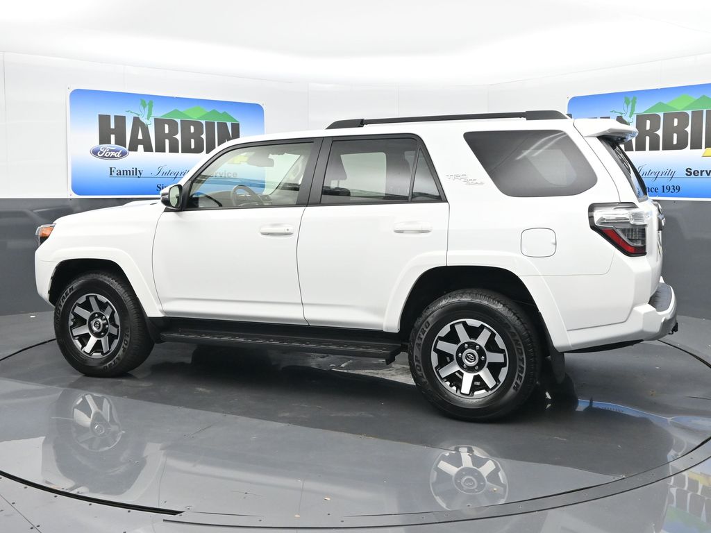 2024 Toyota 4Runner TRD Off-Road Premium photo 3