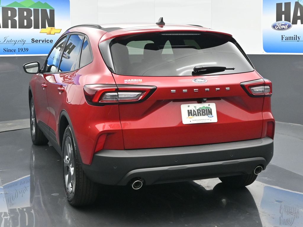 2025 Ford Escape ST-Line photo 4