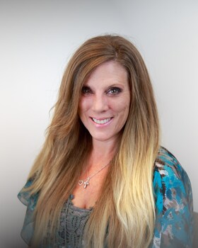 Staff member Angie Owens from ID_65f8d3