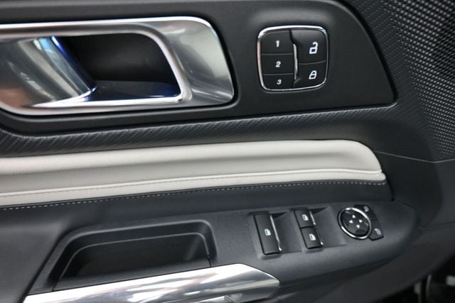 2025 Ford Mustang EcoBoost Premium Convertible - Photo 10