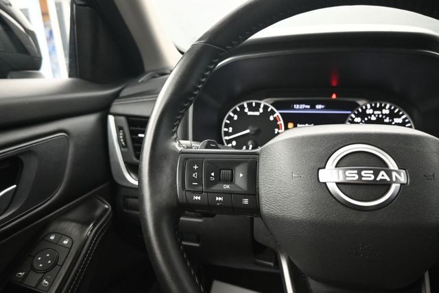 2025 Nissan Rogue SV - Photo 16