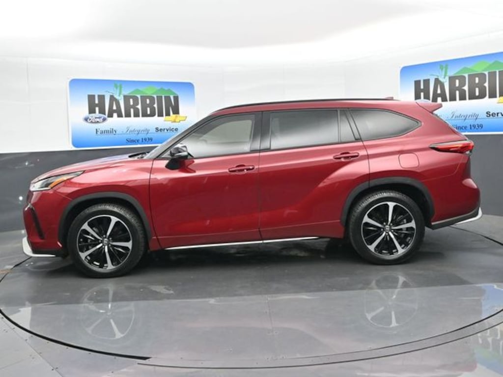 Used 2022 Toyota Highlander XSE SUV