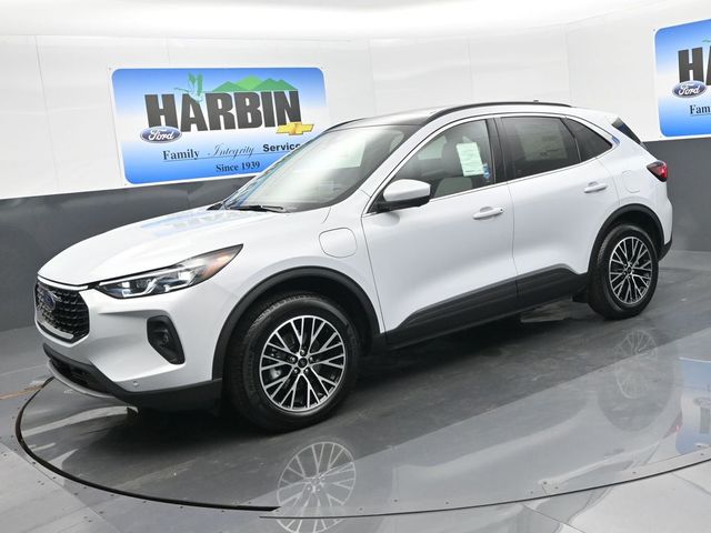 2025 Ford Escape PHEV's photo
