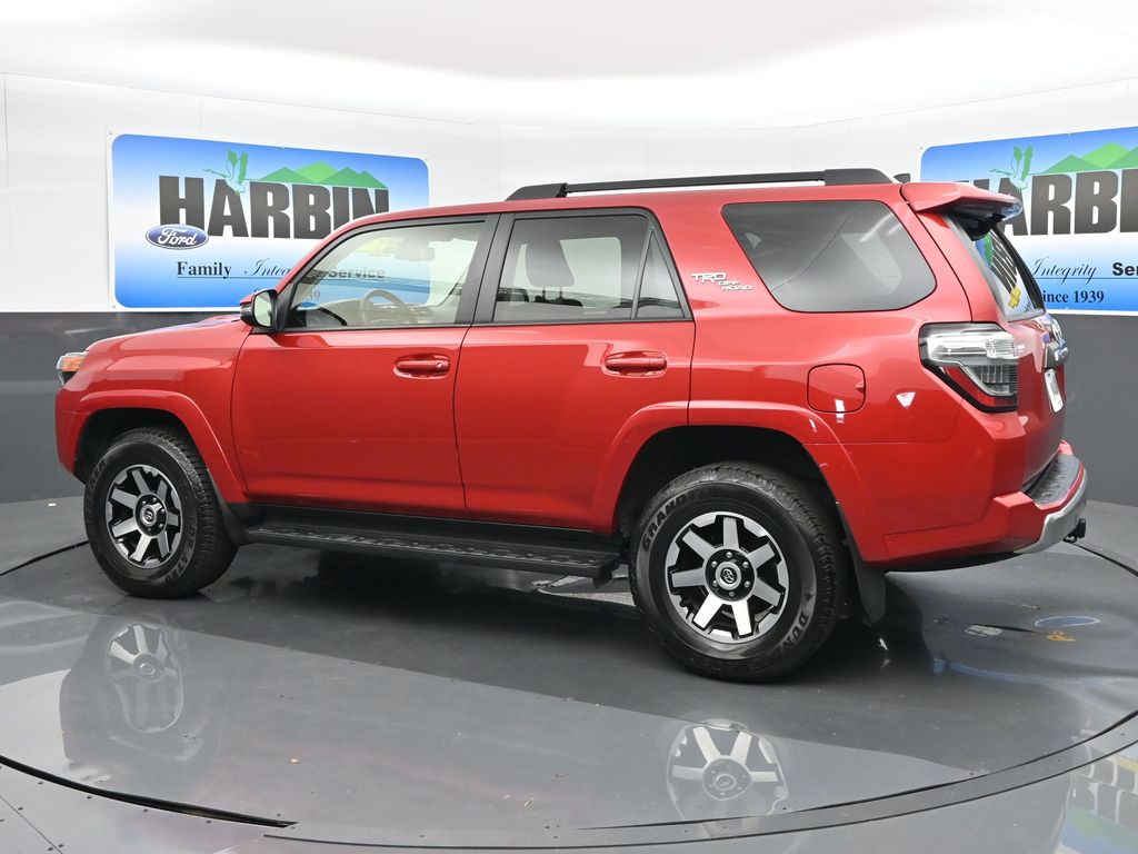 2024 Toyota 4Runner TRD Off-Road Premium photo 3