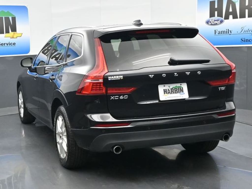 Used 2020 Volvo XC60 T5 Momentum SUV
