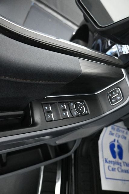 2025 Ford F-150 Lariat - Photo 10