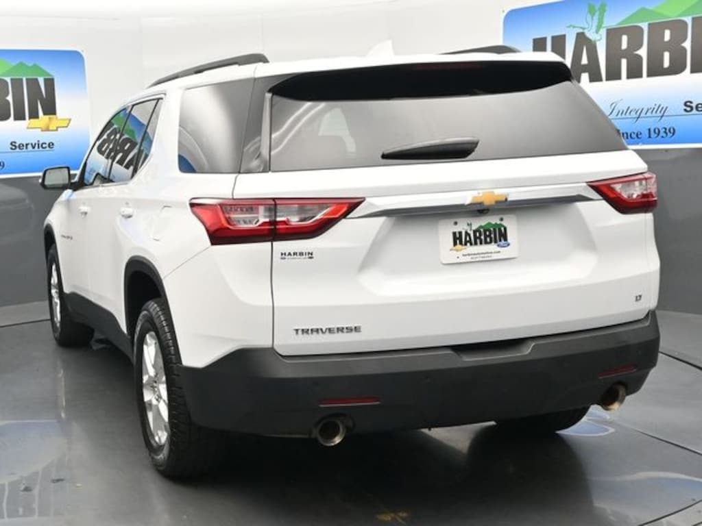Used 2021 Chevrolet Traverse LT SUV