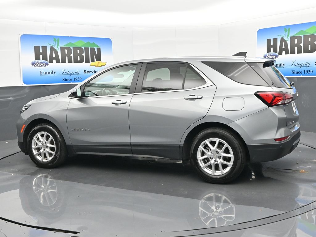 2024 Chevrolet Equinox LT photo 3