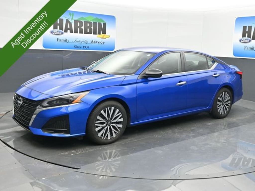 Used 2025 Nissan Altima 2.5 SV Sedan