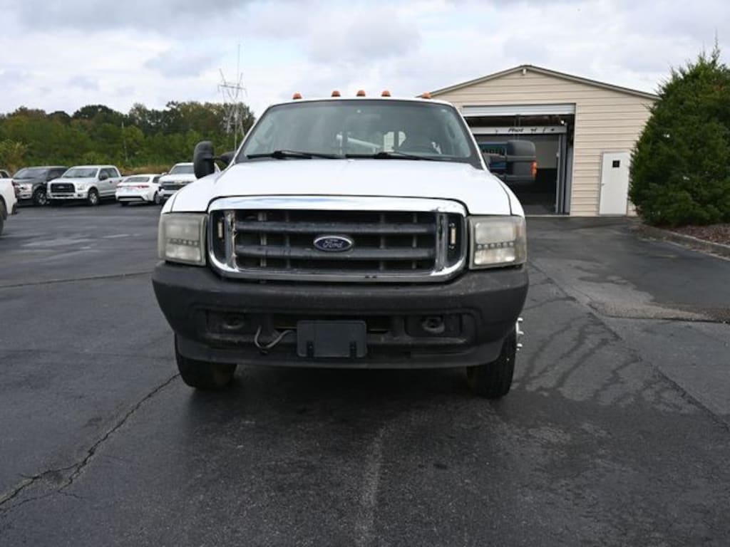 Used 2004 Ford F-450SD XL Chassis