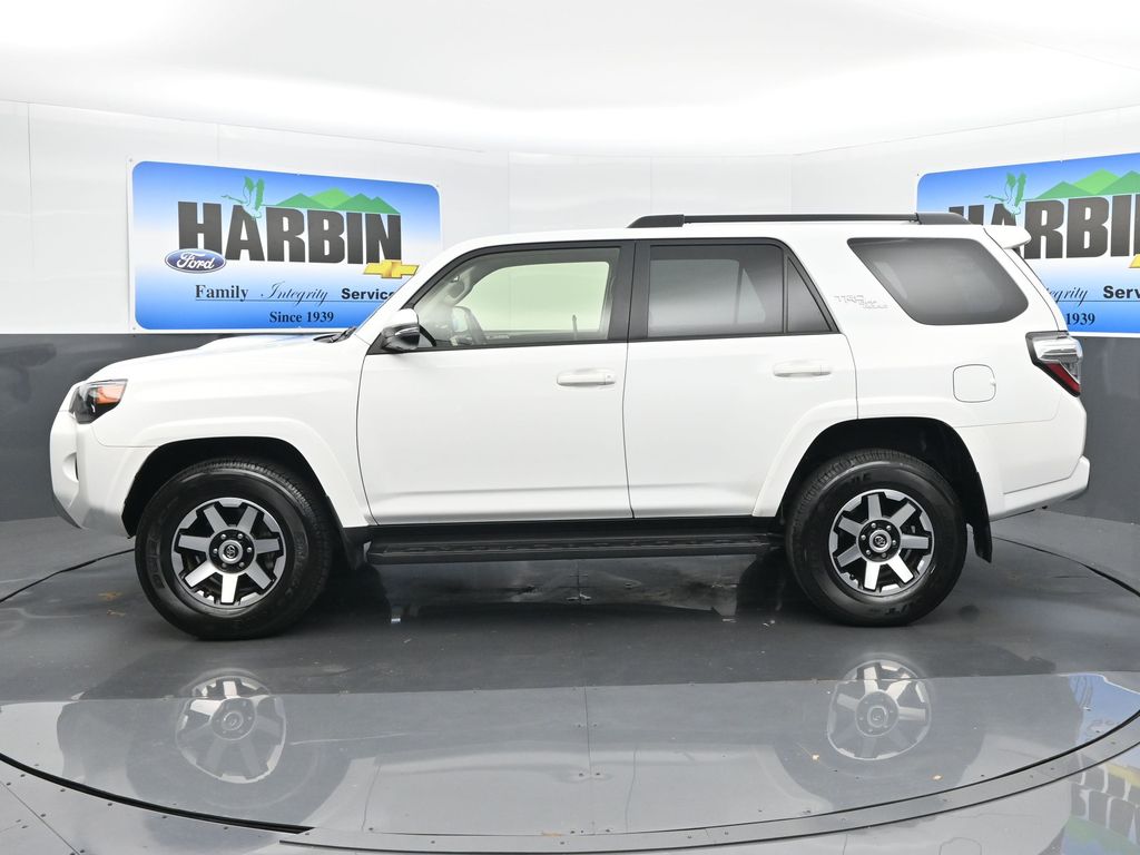 2024 Toyota 4Runner TRD Off-Road Premium photo 2