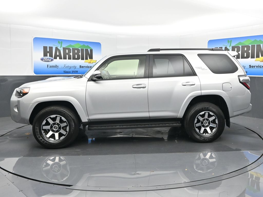 2024 Toyota 4Runner TRD Off-Road Premium photo 2