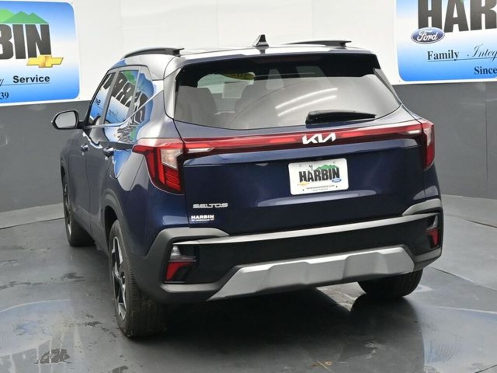 Used 2024 Kia Seltos EX SUV