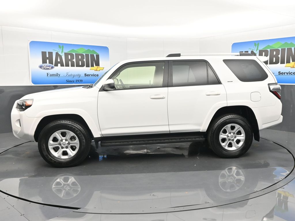 2024 Toyota 4Runner SR5 photo 2