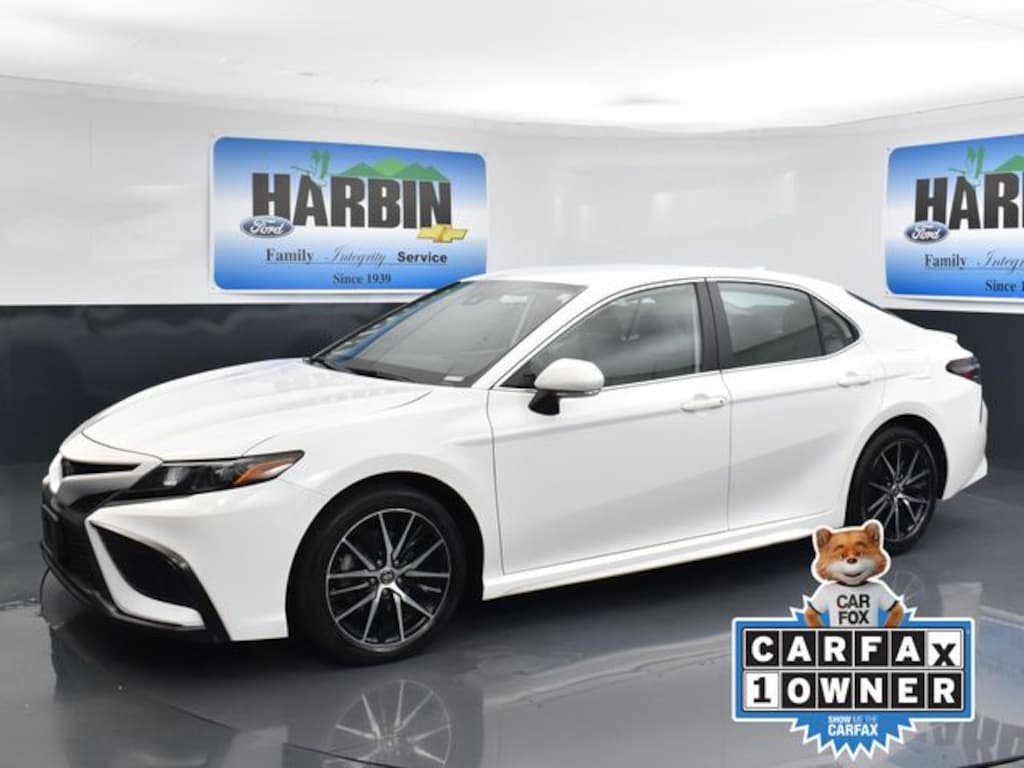 Used 2022 Toyota Camry SE Sedan