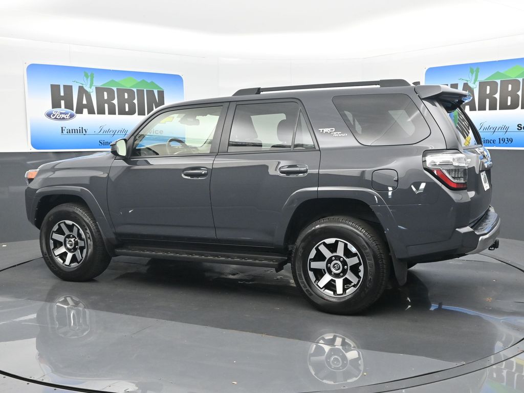 2024 Toyota 4Runner TRD Off-Road photo 3