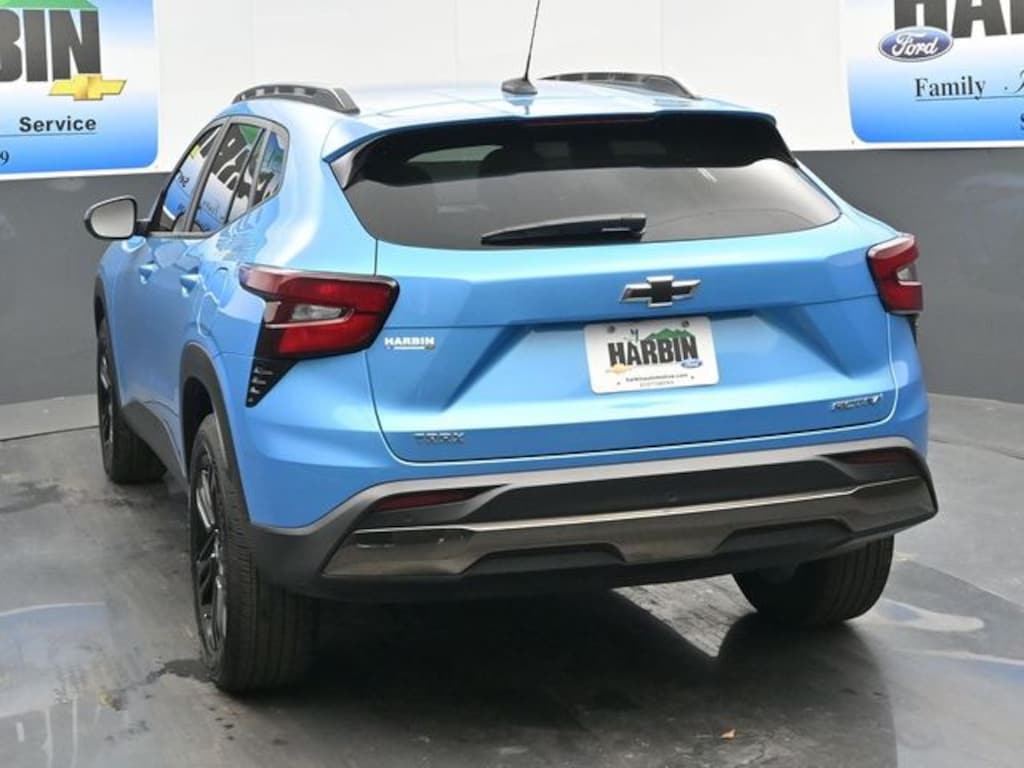 Used 2025 Chevrolet Trax Activ SUV