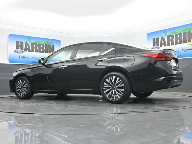 2025 Nissan Altima SV - Photo 19