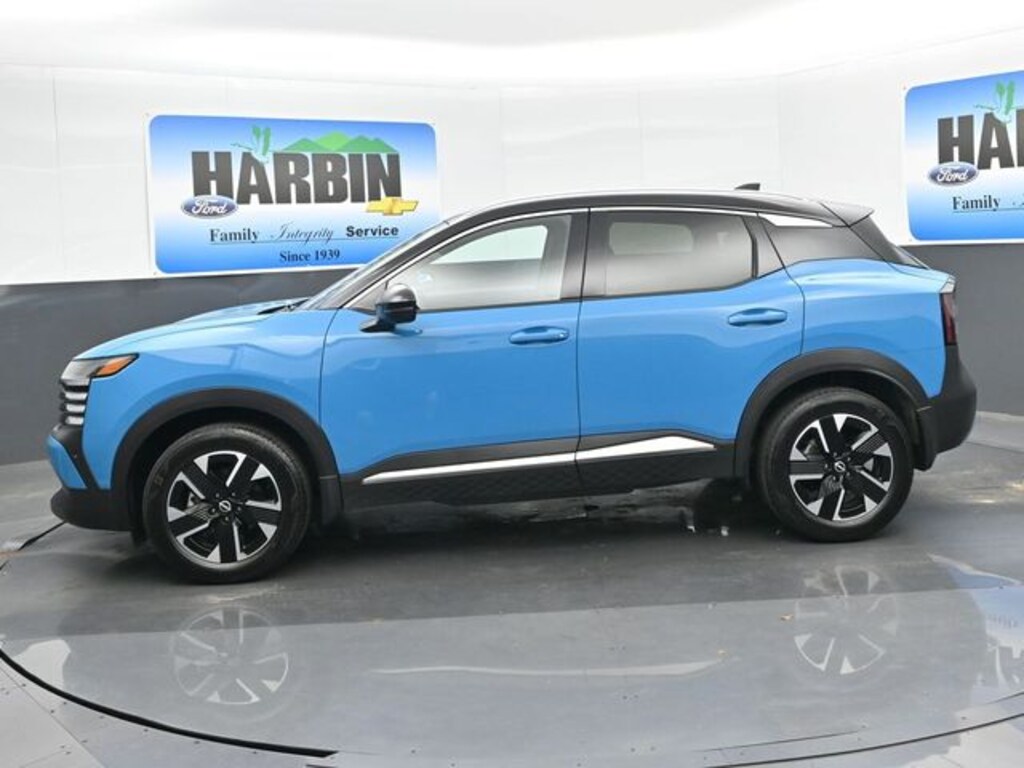 Used 2025 Nissan Kicks SR SUV