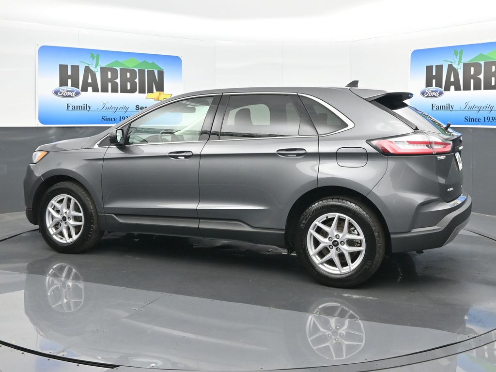 2024 Ford Edge SEL photo 3