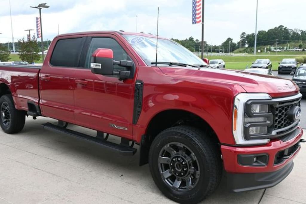 Used 2023 Ford F-350SD Lariat Truck