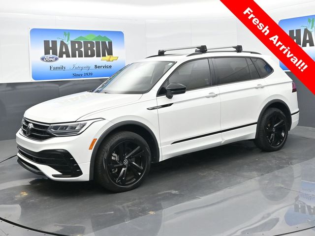 2023 Volkswagen Tiguan SE R-LINE BLACK