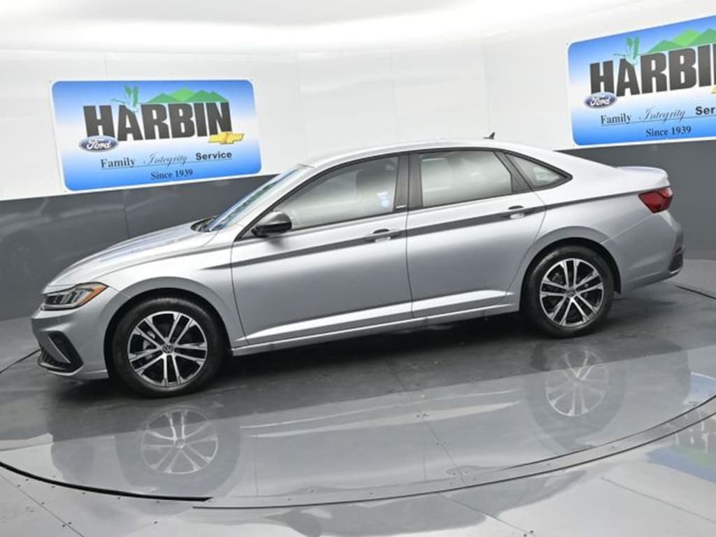 Used 2025 Volkswagen Jetta 1.5T Sport Sedan