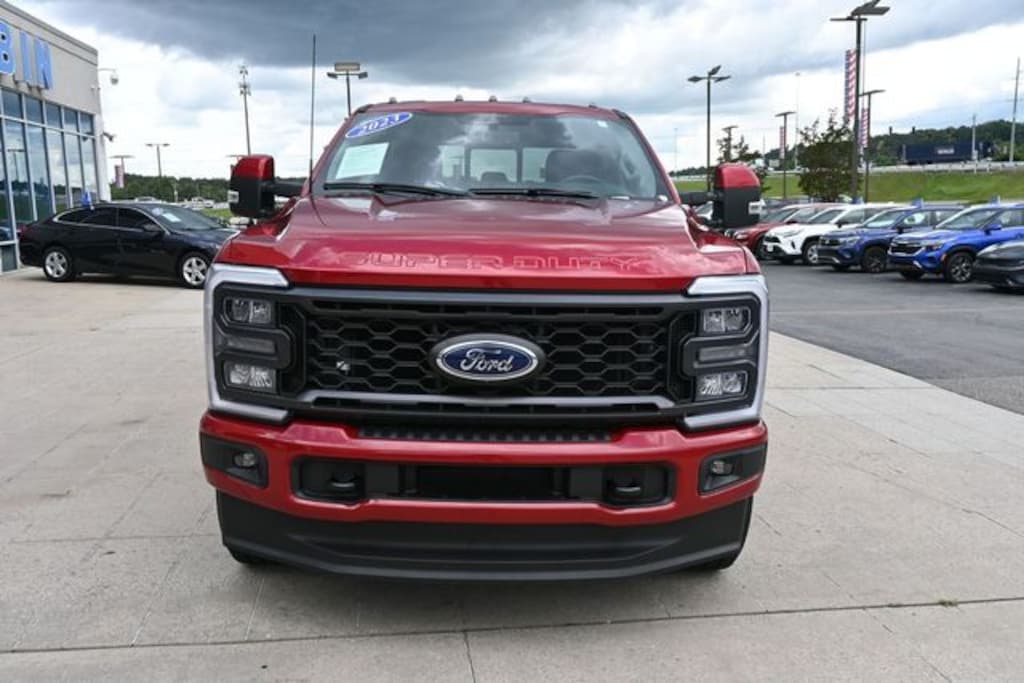 Used 2023 Ford F-350SD Lariat Truck