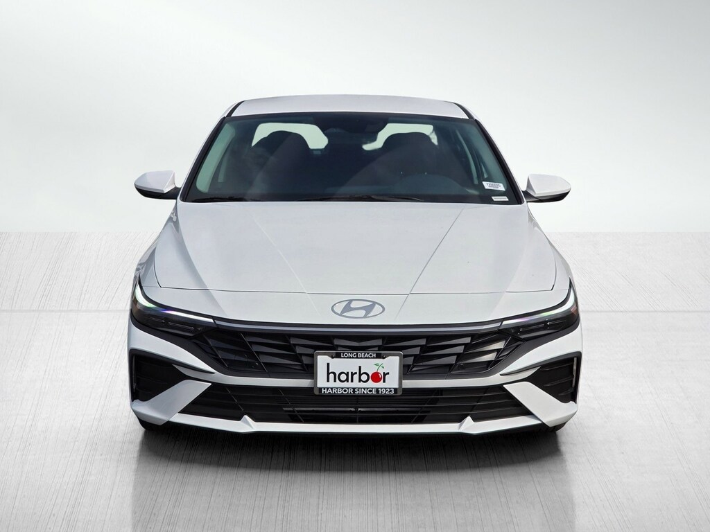 New 2026 Hyundai Elantra SE 4dr Car