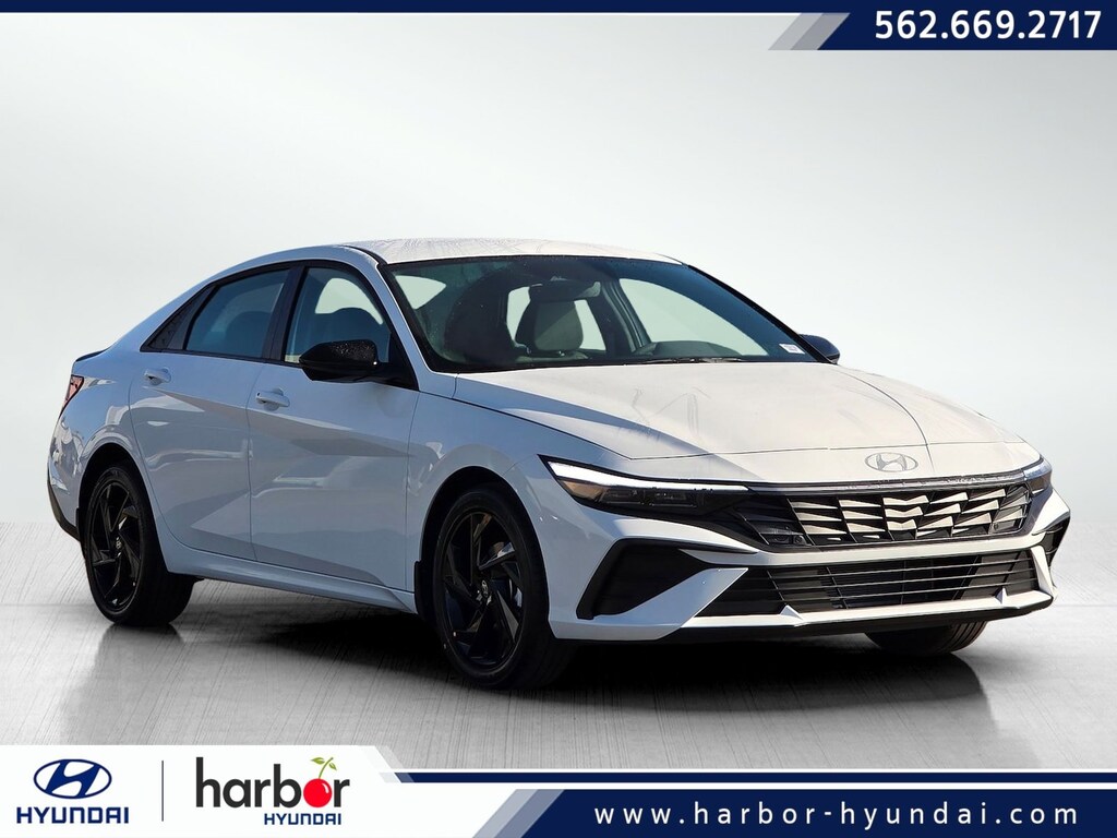 New 2026 Hyundai Elantra SEL Sport 4dr Car