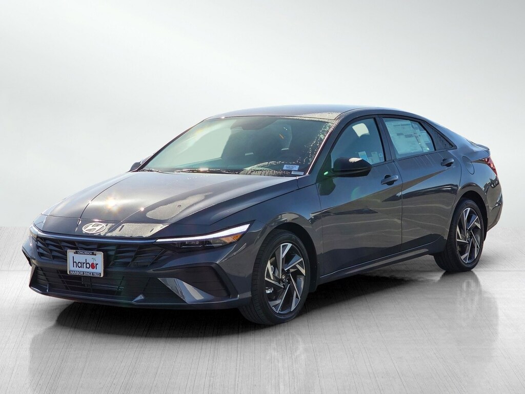 New 2025 Hyundai Elantra SEL Sport 4dr Car