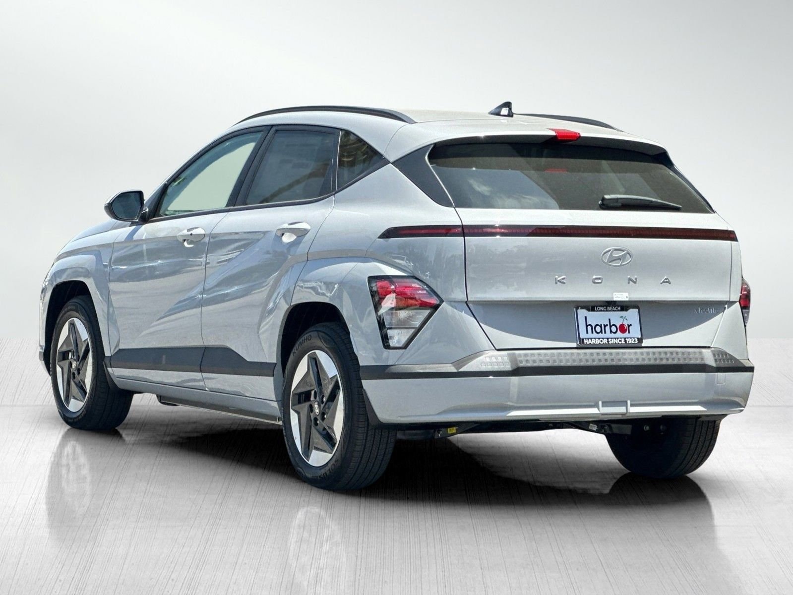2025 Hyundai Kona EV SEL - Photo 6