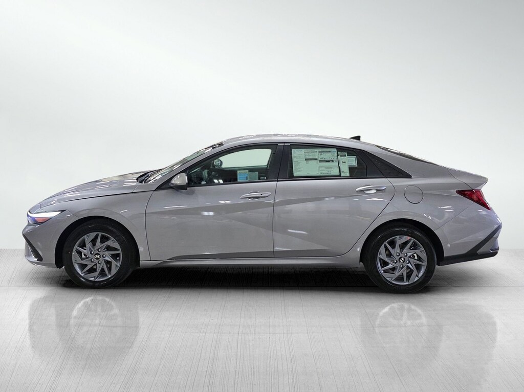 New 2026 Hyundai Elantra Hybrid Blue 4dr Car